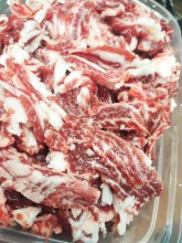 ￼雪花牛脖仁（又稱牛樸肉，￼牛頸脊）